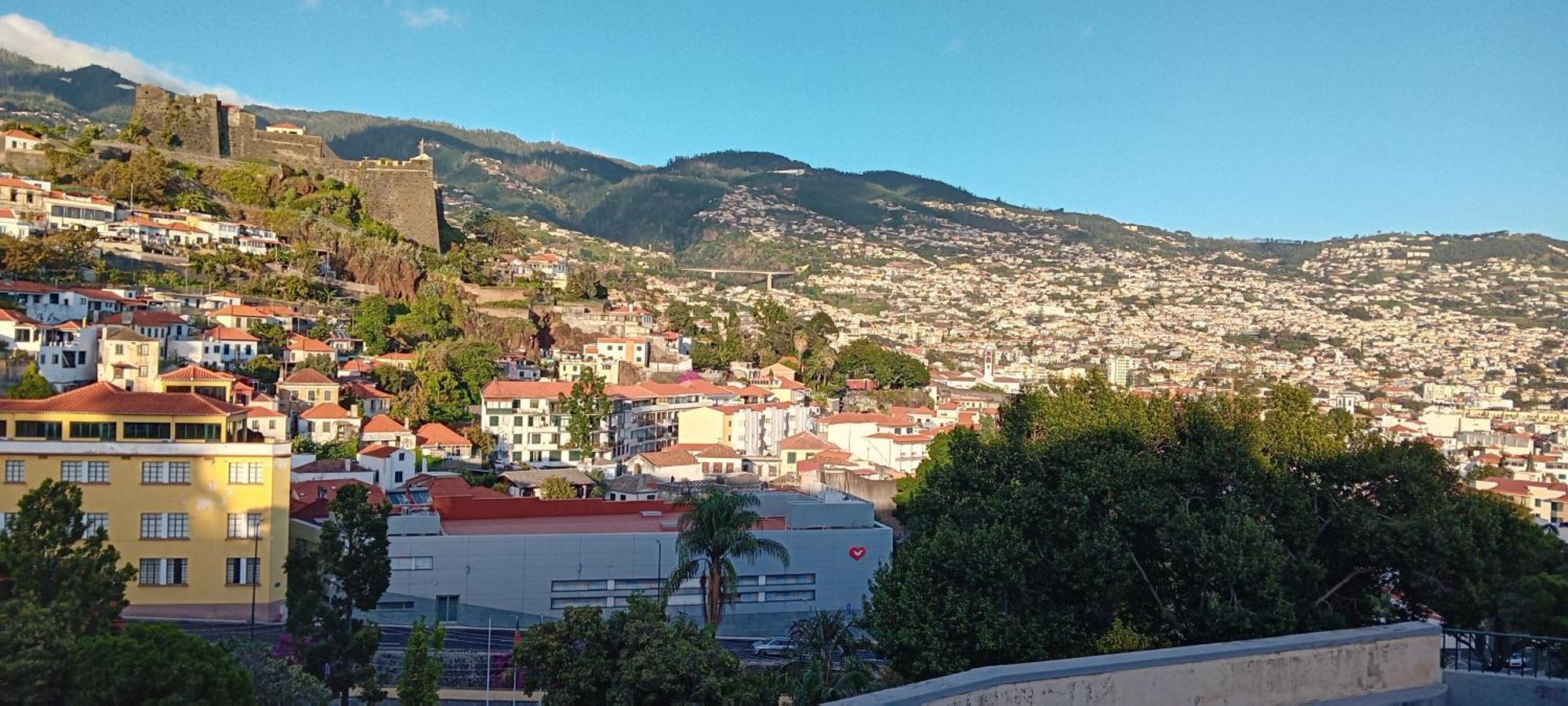 Living Caboqueira Appartement Funchal  Buitenkant foto