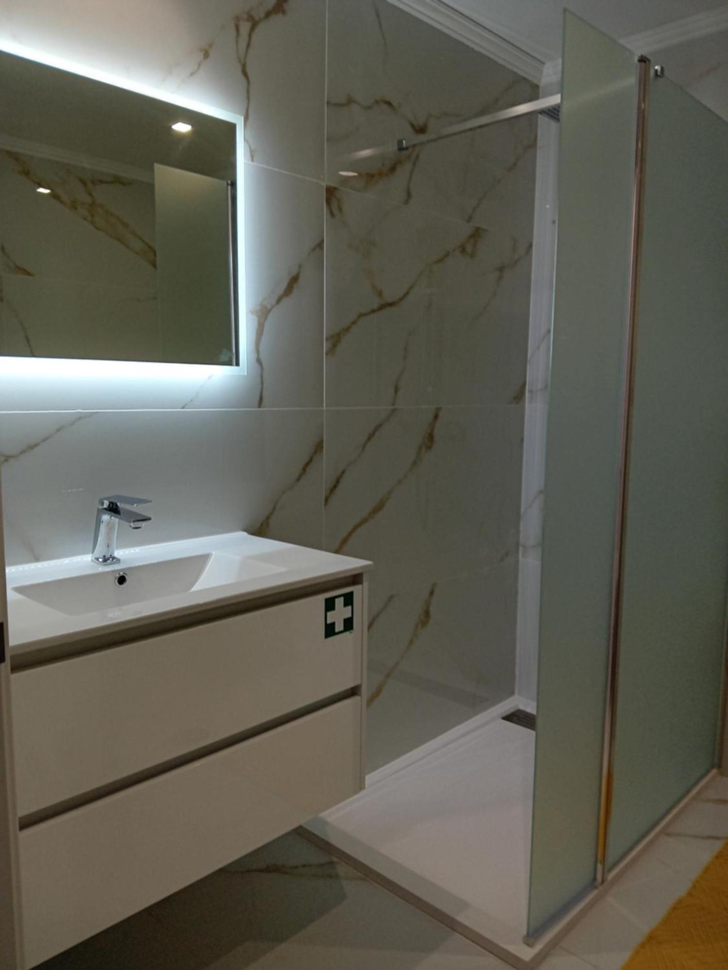 Living Caboqueira Appartement Funchal  Buitenkant foto